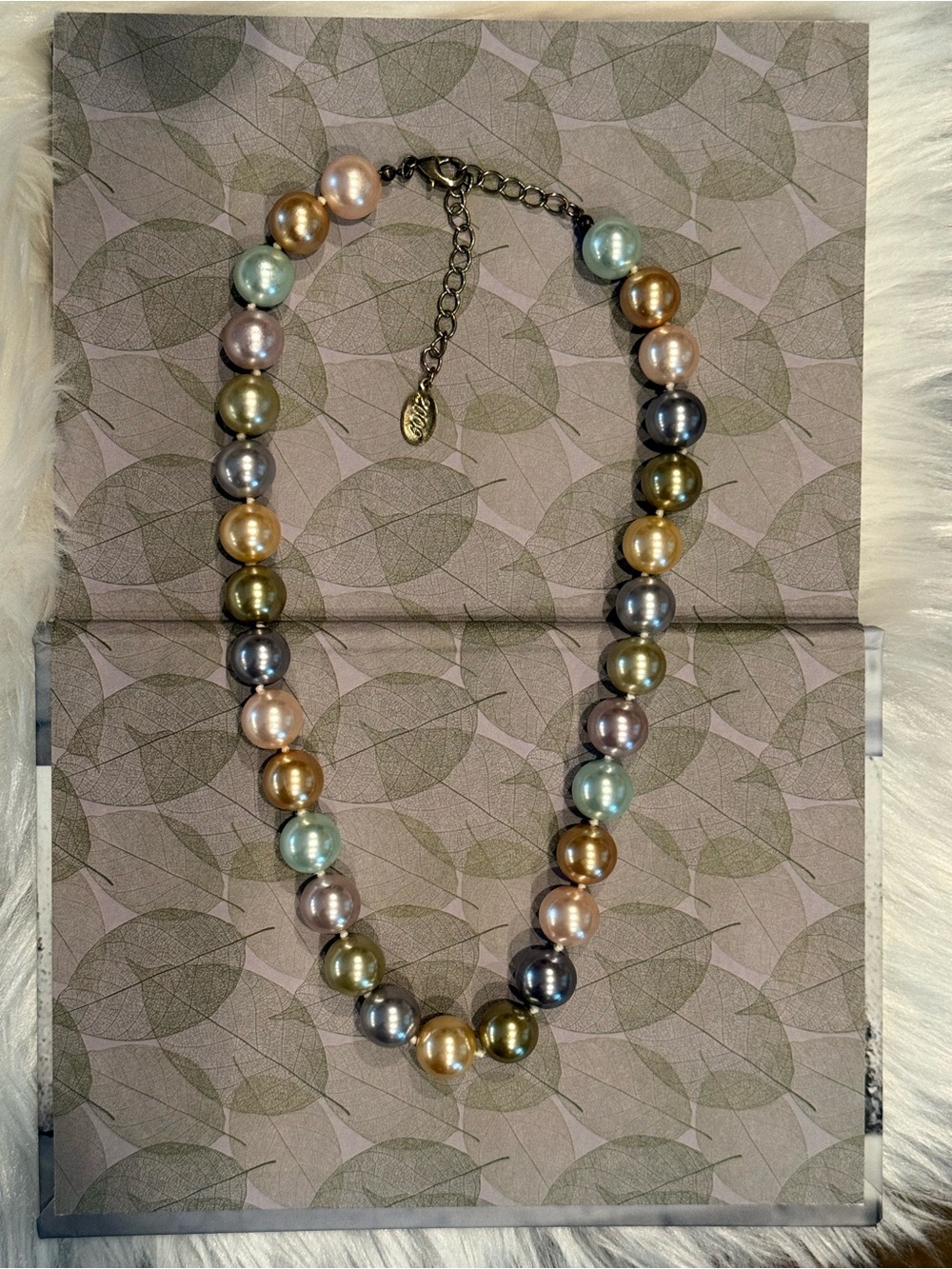 Kenneth Jay Lane 2009 Inaugural Simulated Pearl Necklace 21.5" Fashion Jewelry